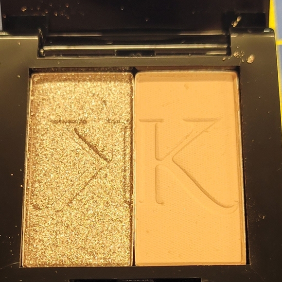 Karmela Cosmetic Shadow 2 Grams  Color Ethernal & Mystique - Picture 1 of 3